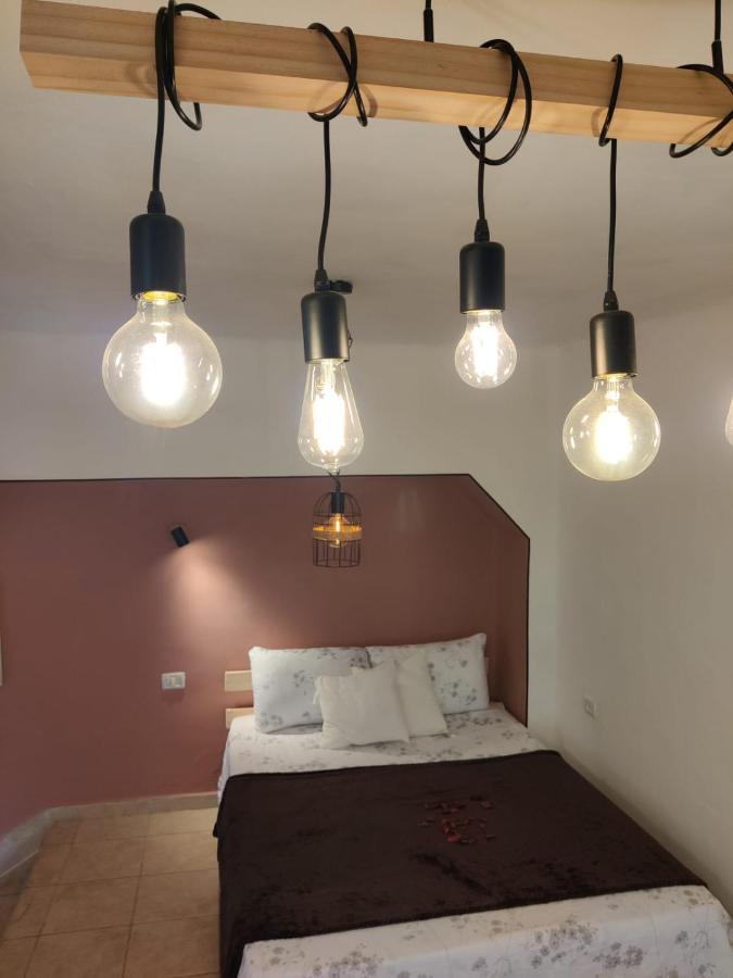 Ferienwohnung דירה לזוג על שוק מחנה יהודה Jerusalem Exterior foto